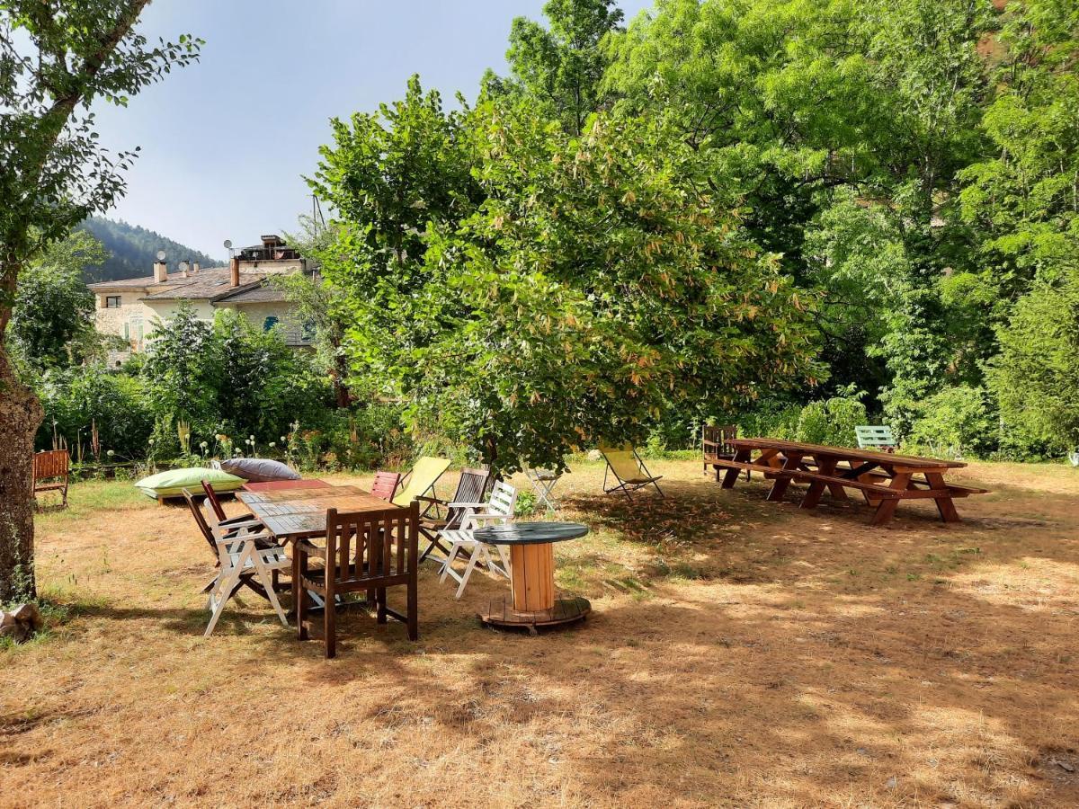La Bergerie A Menee Ξενοδοχείο Châtillon-en-Diois Εξωτερικό φωτογραφία